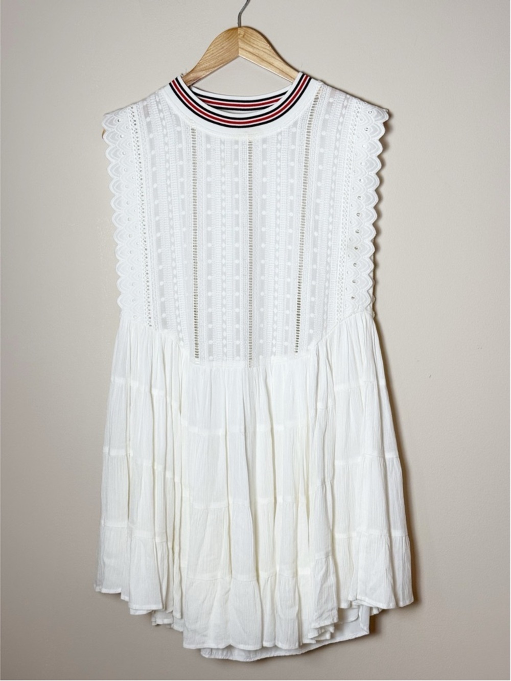 AMT “Above Mediocre Taste” White Eyelet Lace Mini Dress L
